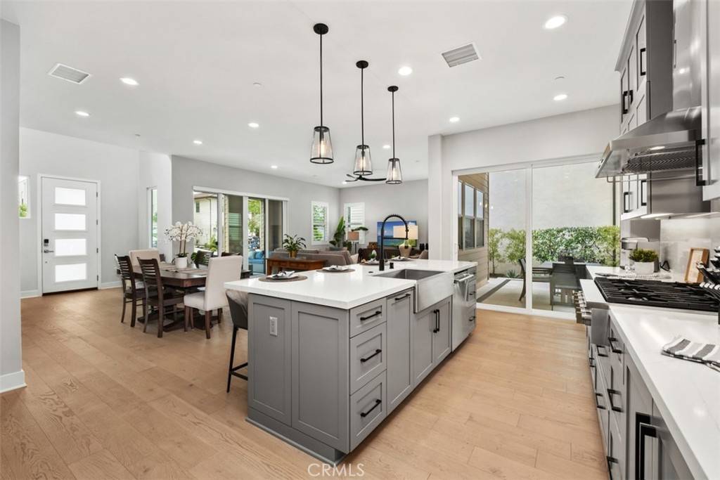 Irvine, CA 92618,297 Sawbuck