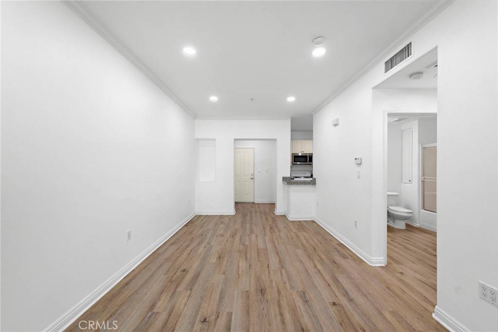 Irvine, CA 92612,3131 Watermarke PL