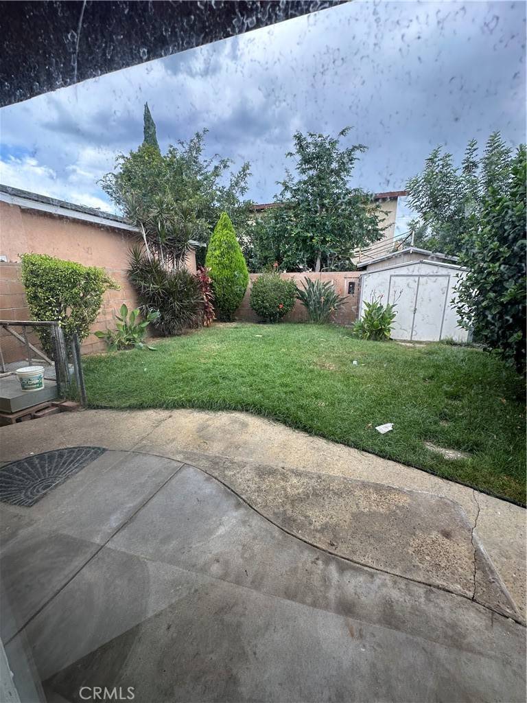 Long Beach, CA 90805,2051 E Harding ST