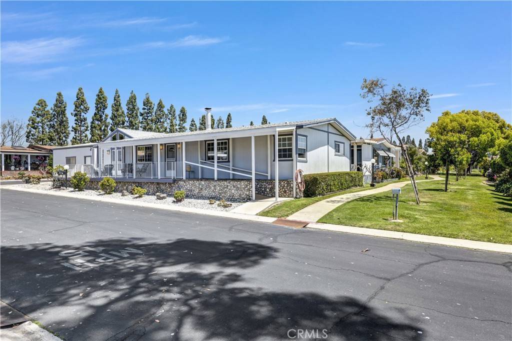 Irvine, CA 92620,5200 Irvine BLVD #152