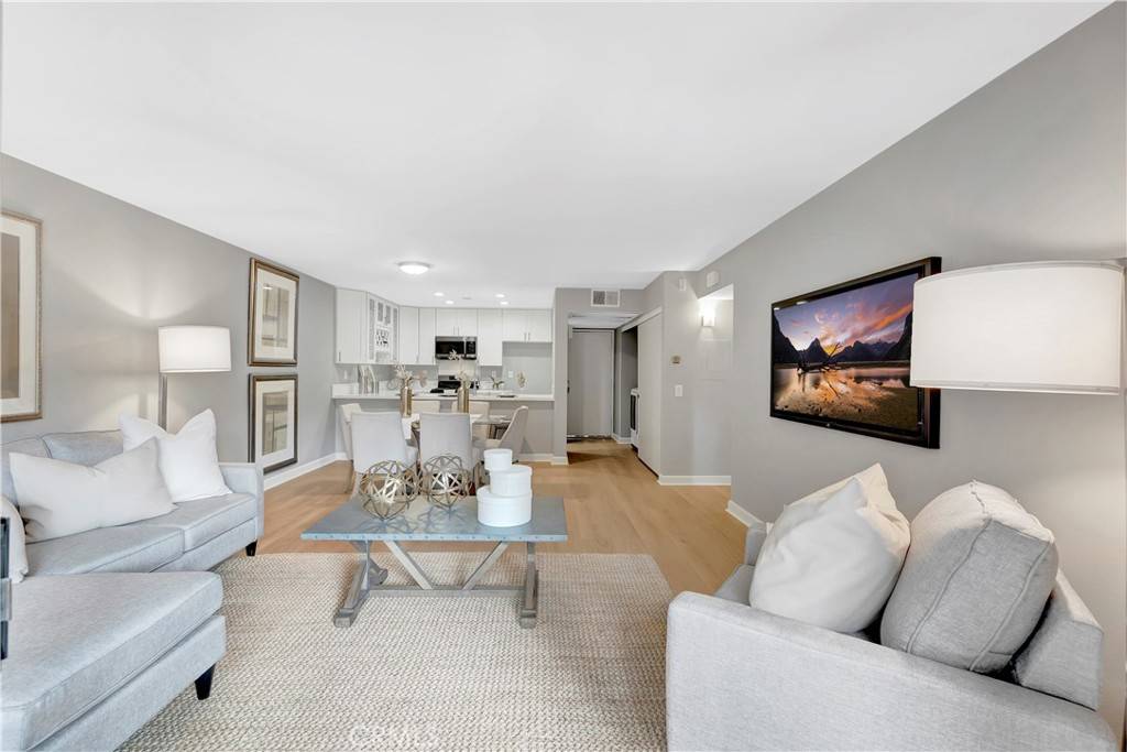 Irvine, CA 92618,224 Tangelo #372