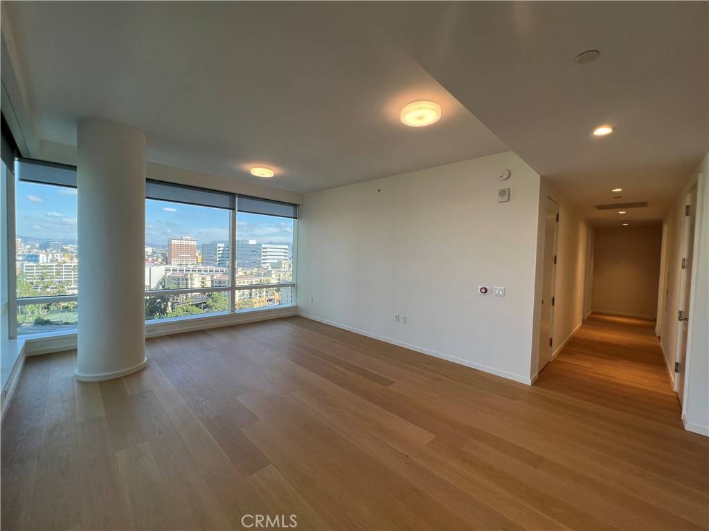 Los Angeles, CA 90017,877 Francisco ST #1611