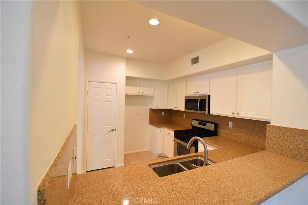 Ladera Ranch, CA 92694,2 Lynde ST