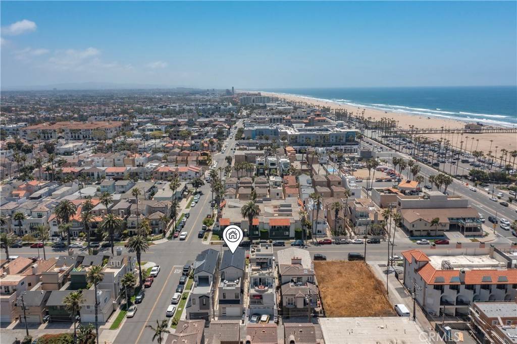 Huntington Beach, CA 92648,125 8th ST