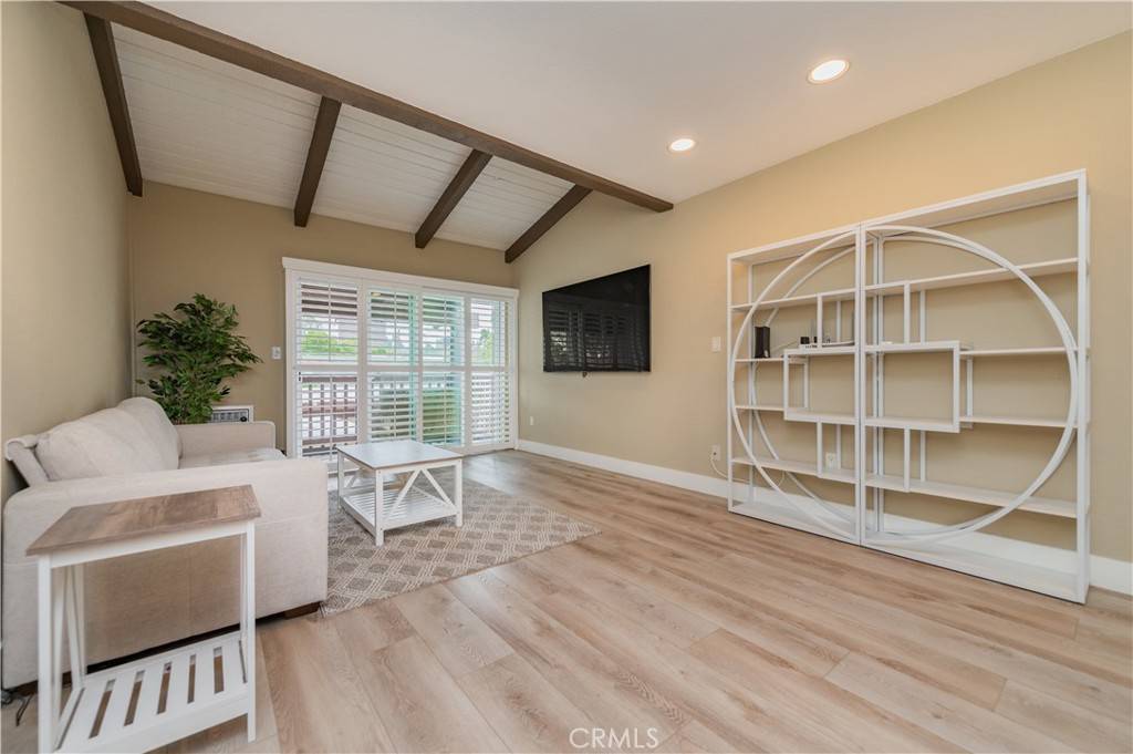 Santa Ana, CA 92707,1000 W Macarthur BLVD #13