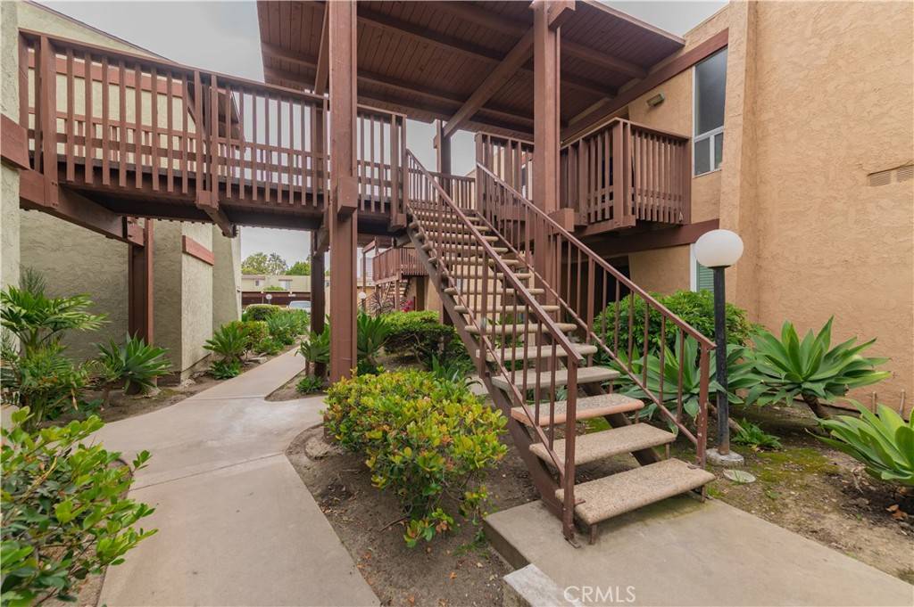 Santa Ana, CA 92707,1000 W Macarthur BLVD #13