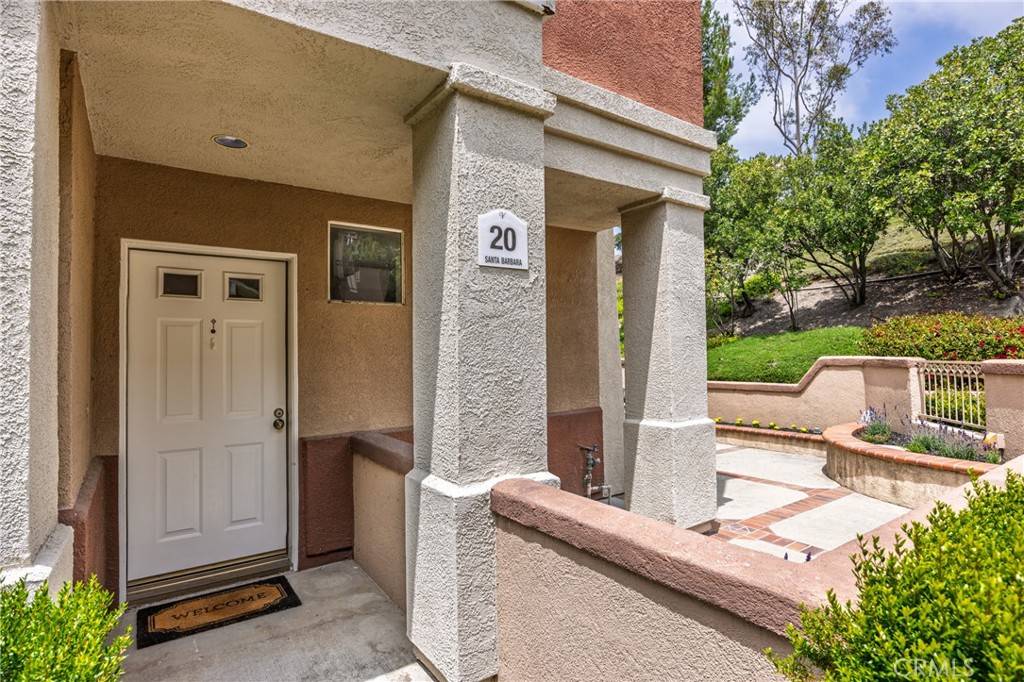 Lake Forest, CA 92610,20 Santa Barbara CT