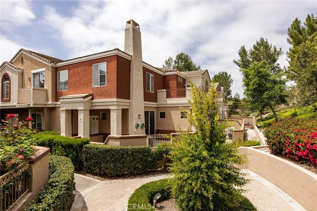 Lake Forest, CA 92610,20 Santa Barbara CT