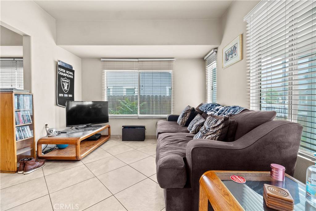 Ontario, CA 91764,132 N Monterey AVE
