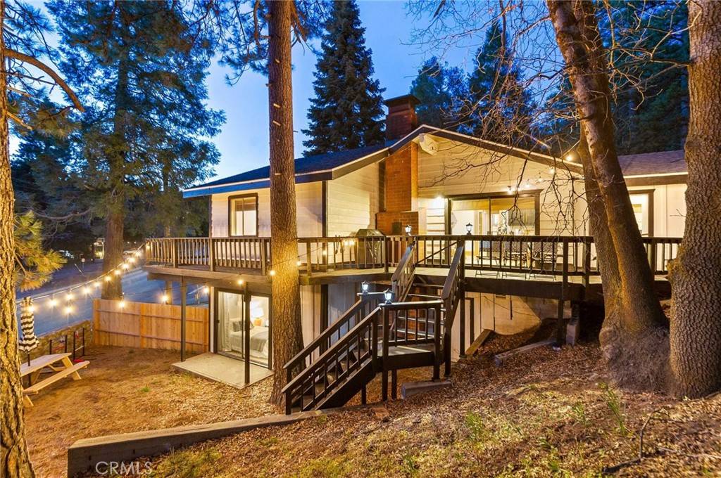 Running Springs, CA 92382,31263 Circle View DR
