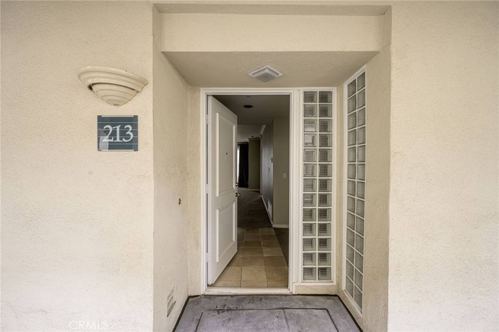 Irvine, CA 92612,2233 Martin #213