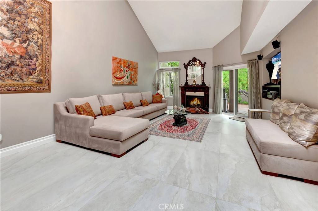 Mission Viejo, CA 92692,21883 Southgate #307