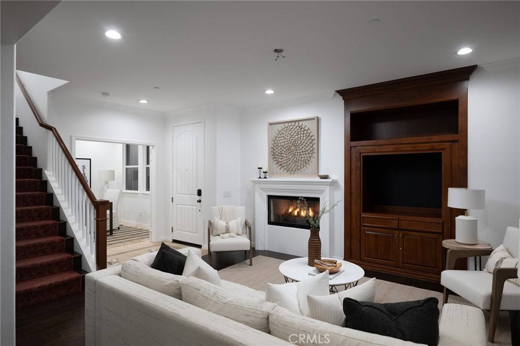 San Clemente, CA 92673,25 Via Huelva
