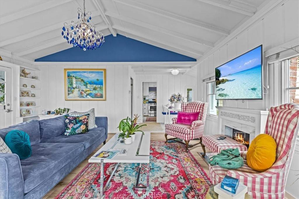 Laguna Beach, CA 92651,2750 Solana WAY