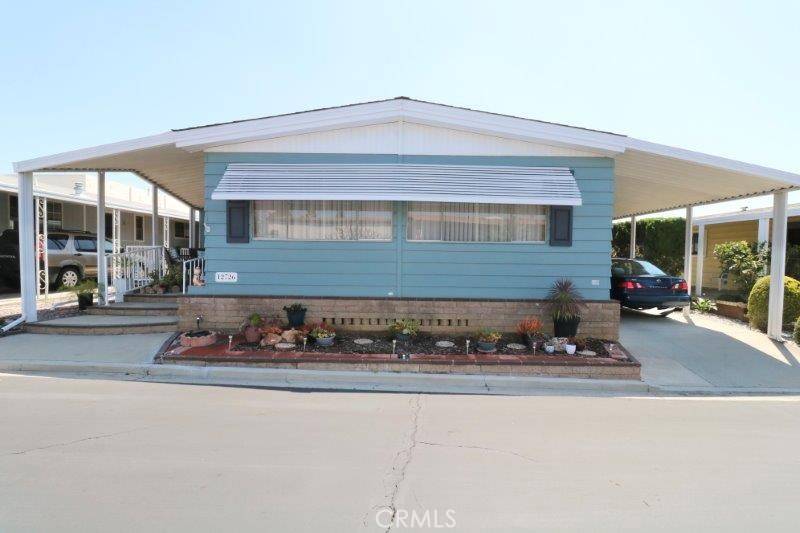 La Mirada, CA 90638,12726 Lake Forest DR #25