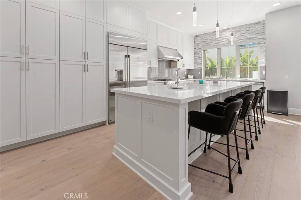 Irvine, CA 92602,53 Rockinghorse