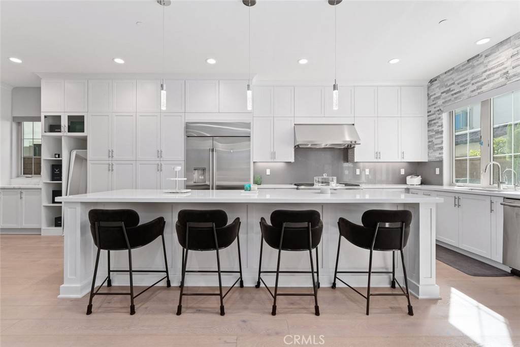 Irvine, CA 92602,53 Rockinghorse