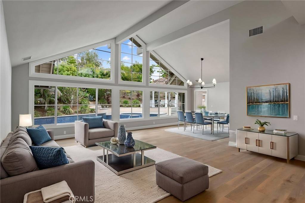Villa Park, CA 92861,19021 Canyon DR