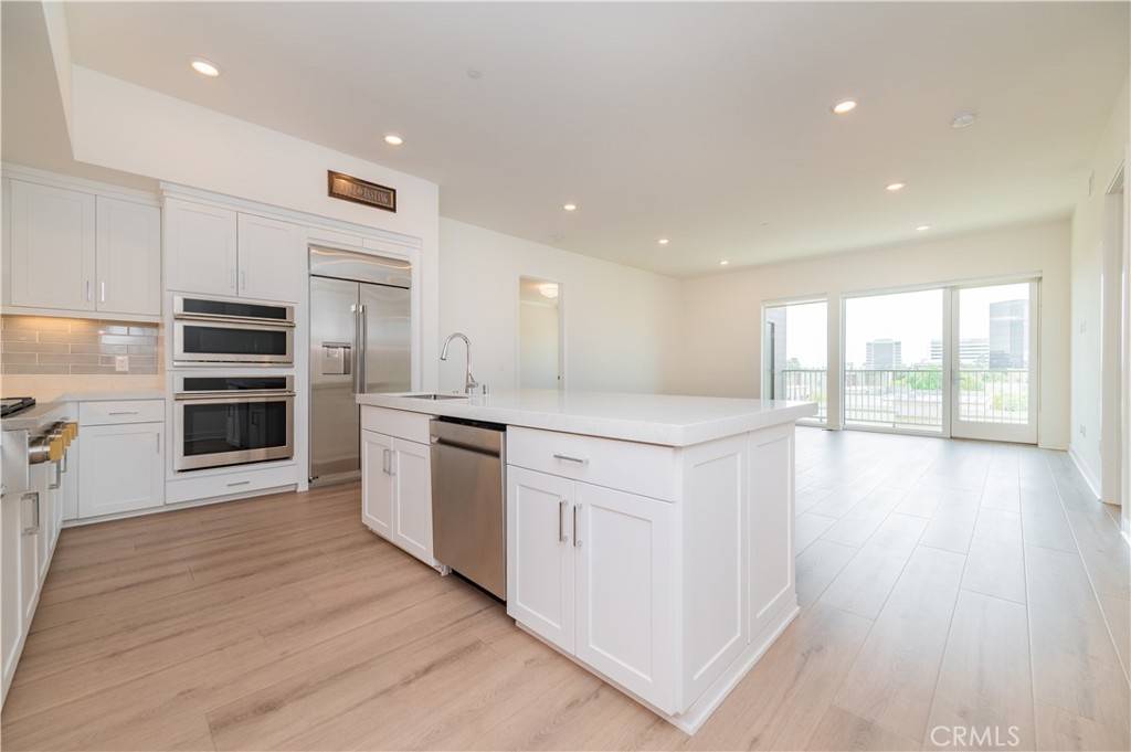 Irvine, CA 92612,1507 Rivington
