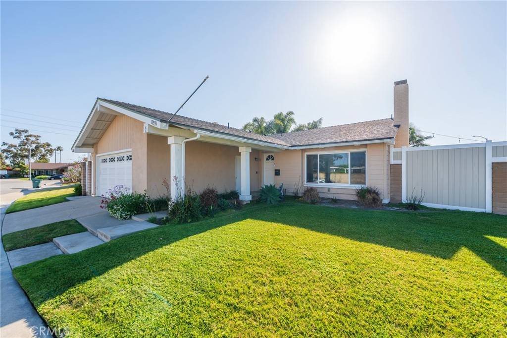 Huntington Beach, CA 92646,19931 Leecrest LN