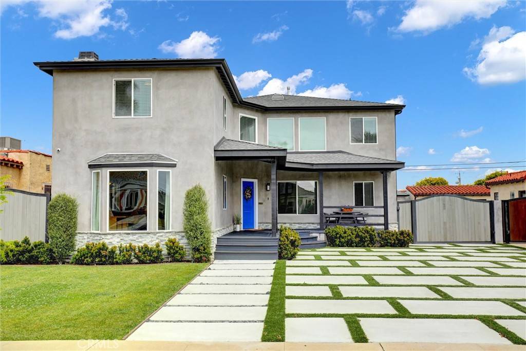 Inglewood, CA 90305,8910 S 3rd AVE
