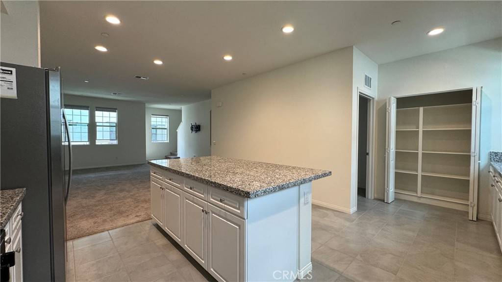 Buena Park, CA 90621,6971 Crimson DR