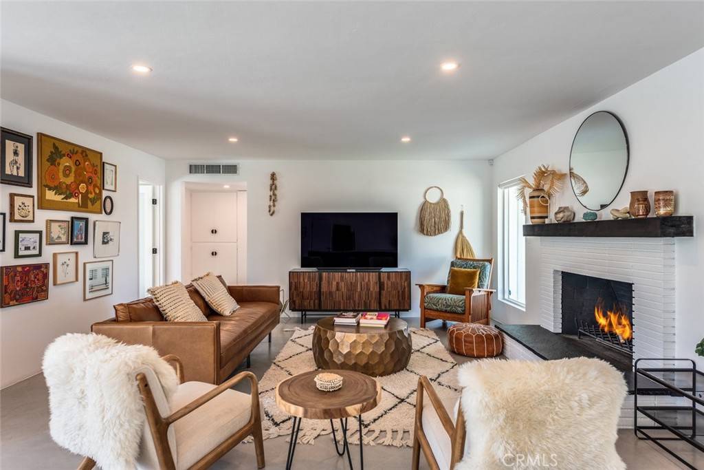 Palm Springs, CA 92262,1895 E Mcmanus DR