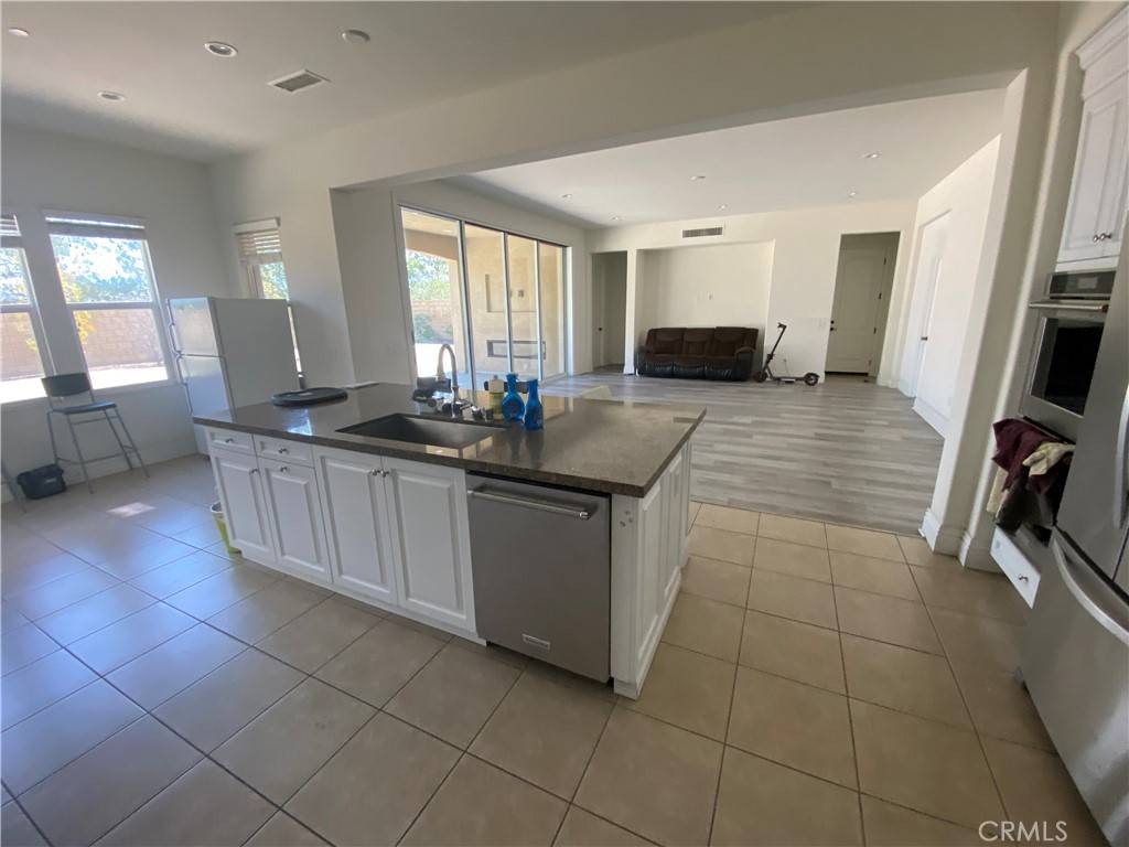 Tustin, CA 92782,58 Windwalker Way