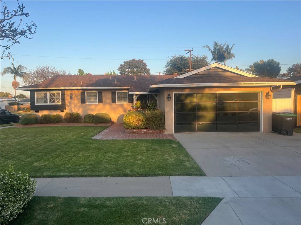 Costa Mesa, CA 92626,3044 Donnybrook LN