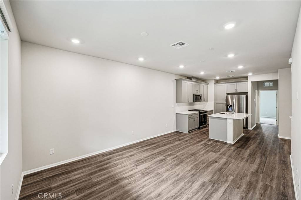 Pomona, CA 91768,1543 Stratus DR