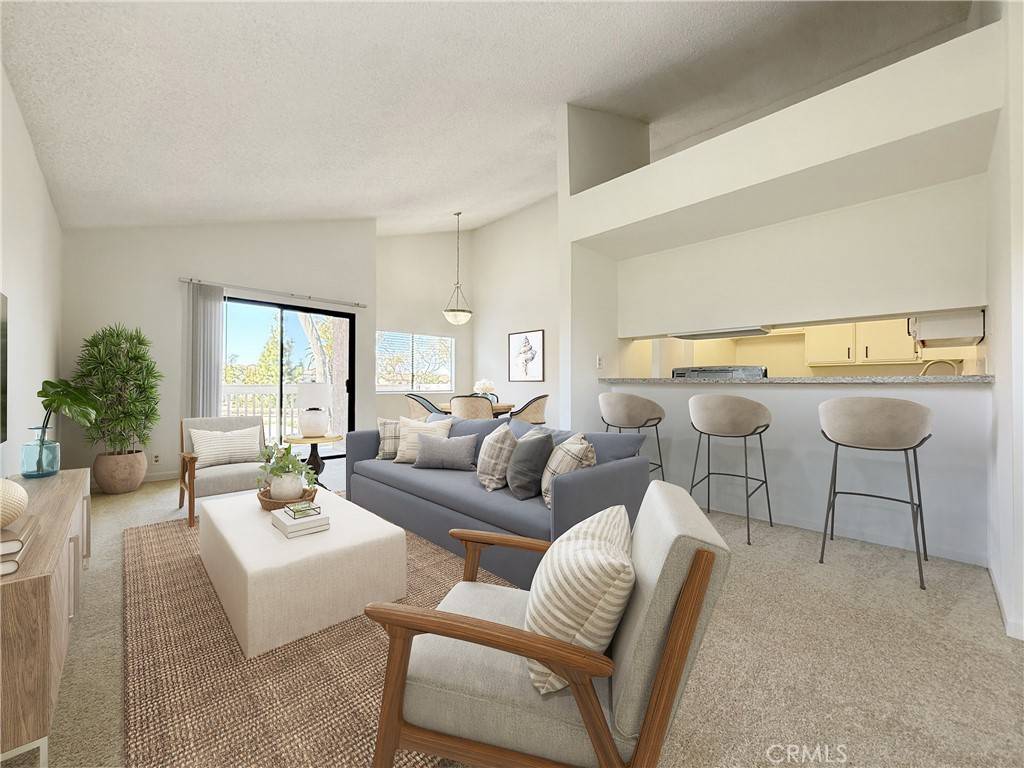 Huntington Beach, CA 92648,7422 Seastar DR #5