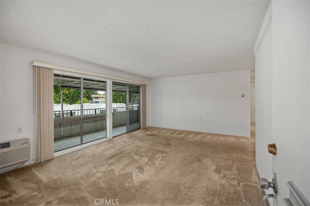 Laguna Woods, CA 92637,2319 Via Puerta #O