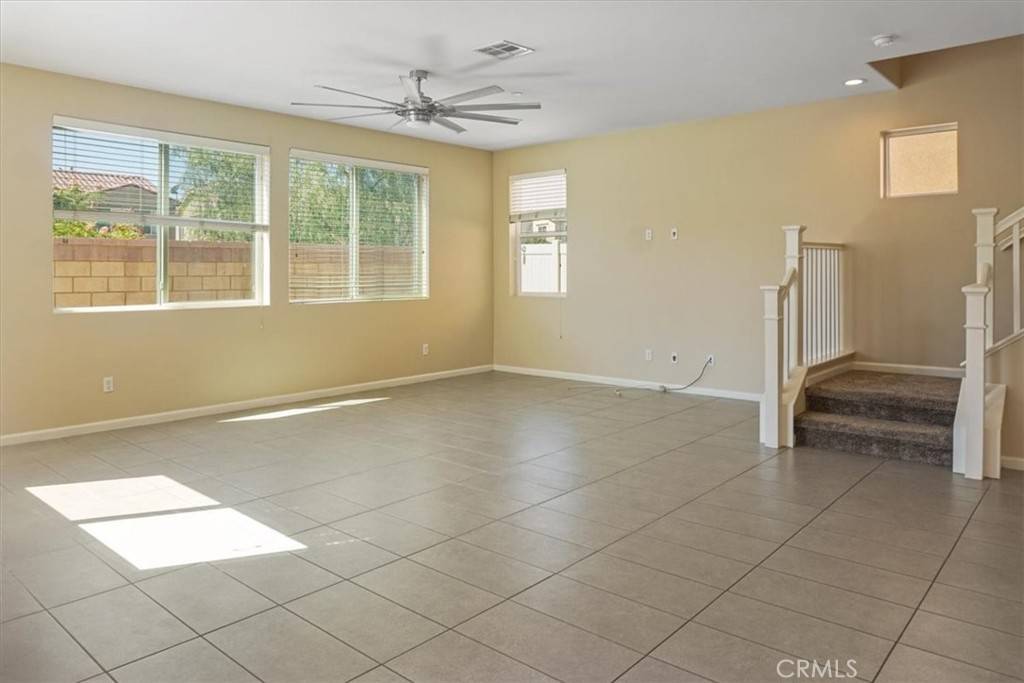 Lake Elsinore, CA 92532,24207 Gazania WAY