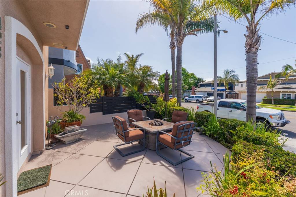 Huntington Beach, CA 92648,428 12th ST