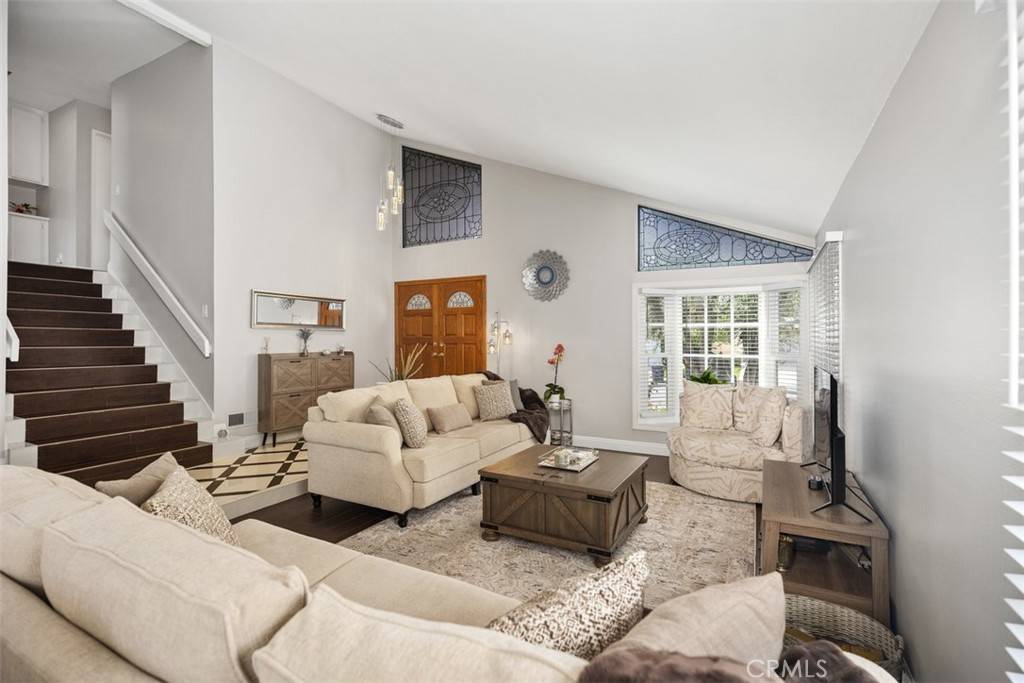 Lake Forest, CA 92630,21532 Camino Papal