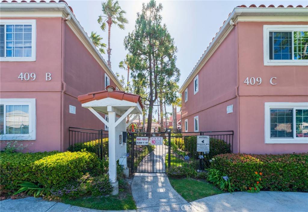 Huntington Beach, CA 92648,409 Utica AVE #1A