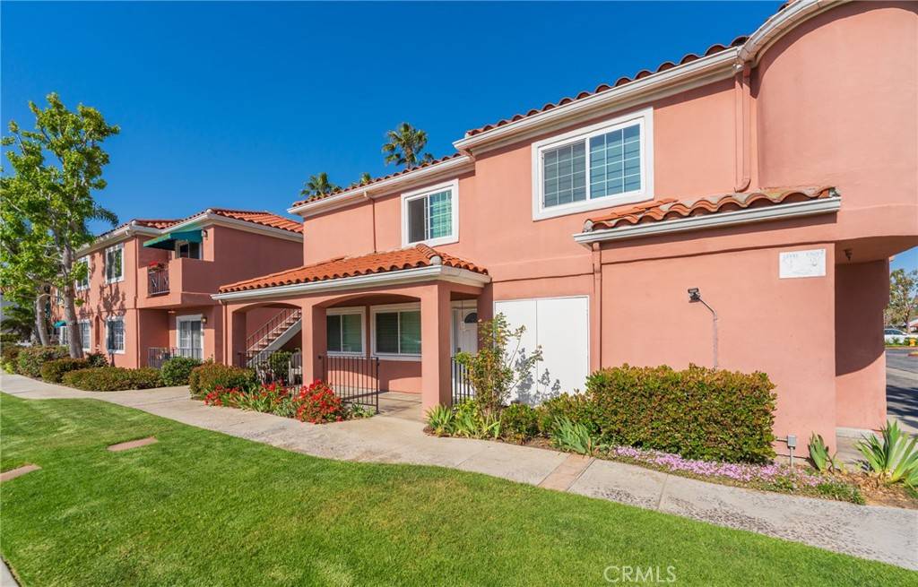 Huntington Beach, CA 92648,409 Utica AVE #1A