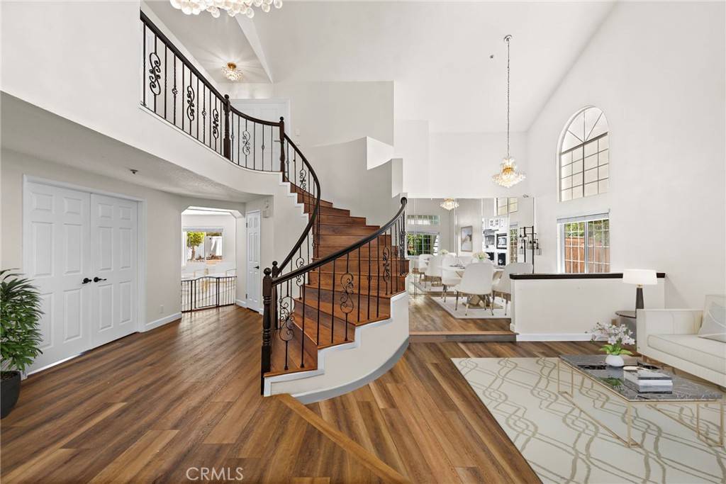 Rancho Santa Margarita, CA 92679,32163 Fall River RD