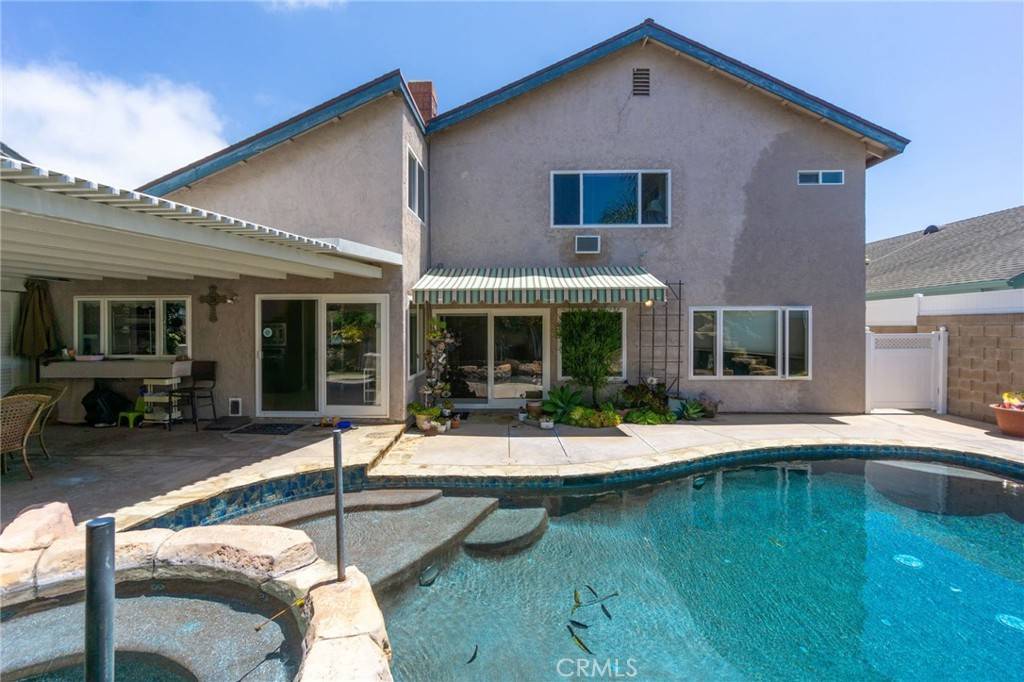 Huntington Beach, CA 92646,21041 Shaw LN