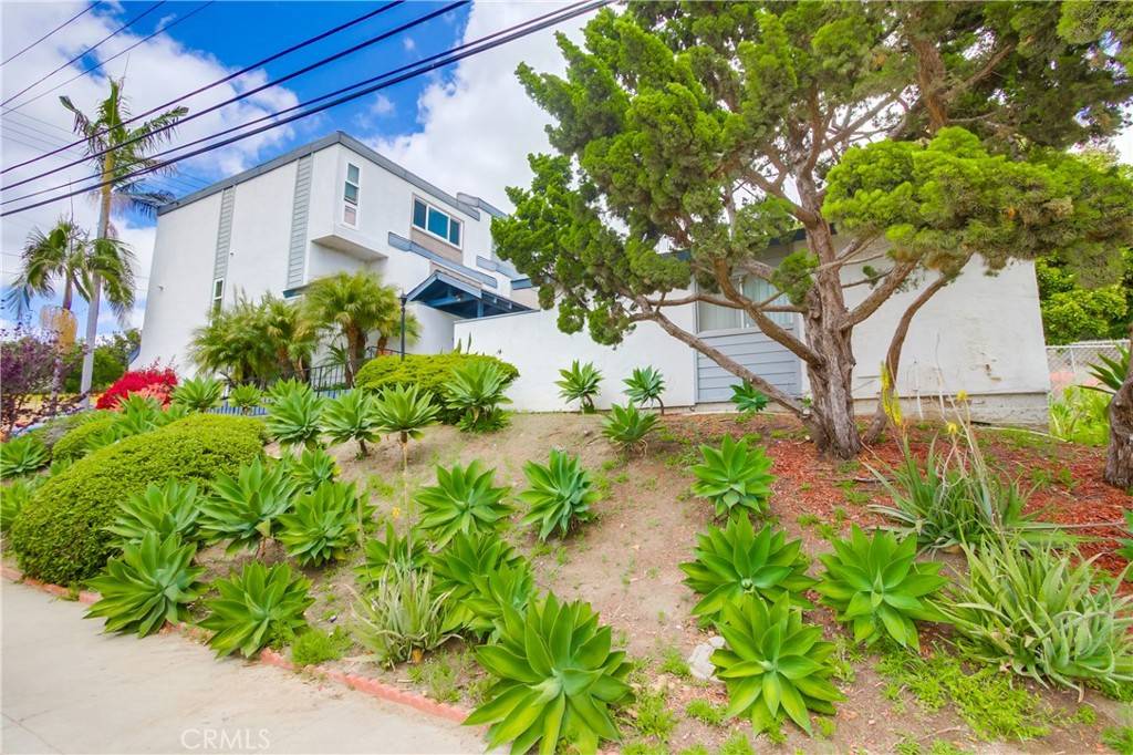 La Mesa, CA 91942,5573 Kiowa Drive
