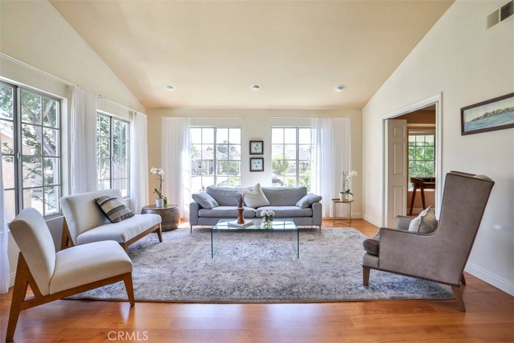 Irvine, CA 92614,111 Greenfield