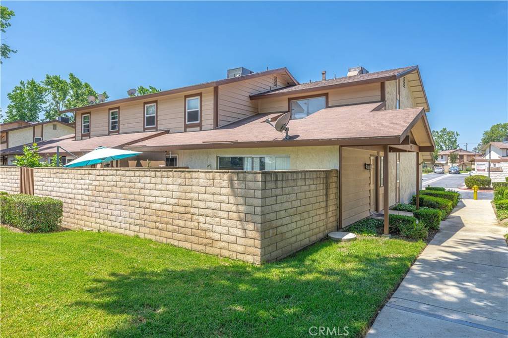 Ontario, CA 91762,2142 S Mountain AVE