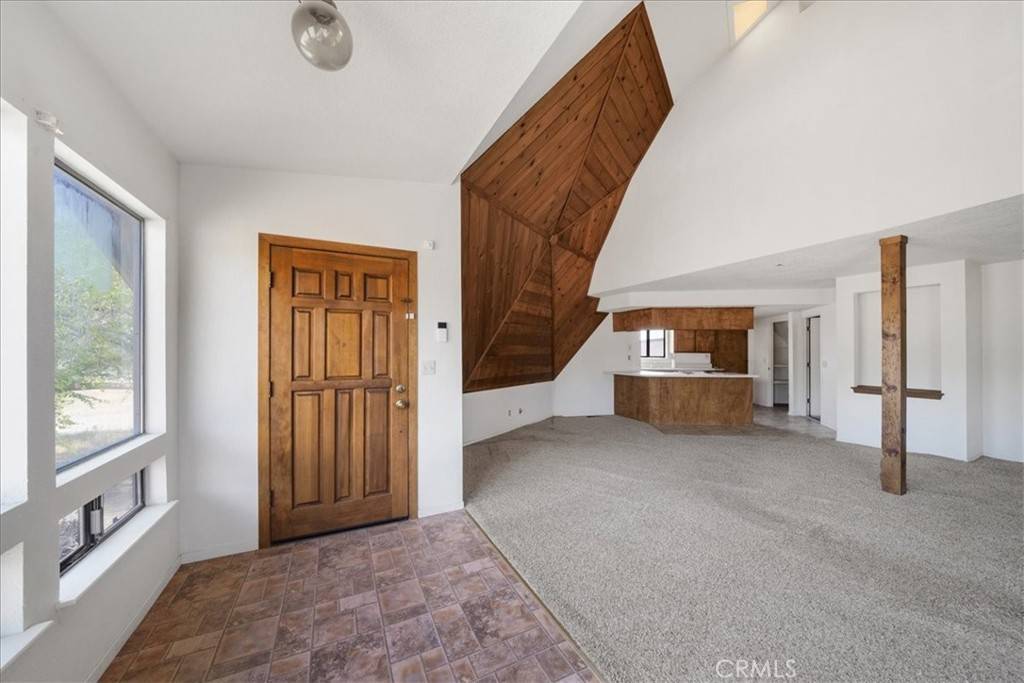 Phelan, CA 92371,10075 Monte Vista RD