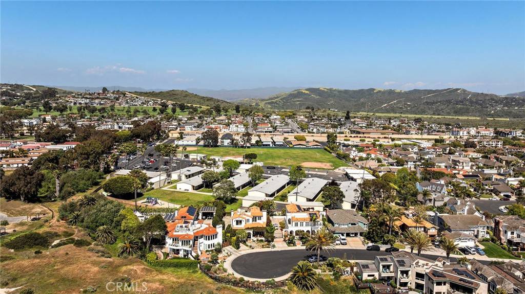 San Clemente, CA 92672,3805 Vista Azul