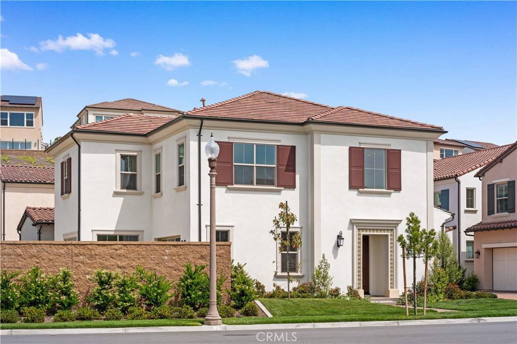 Irvine, CA 92618,270 Maricopa