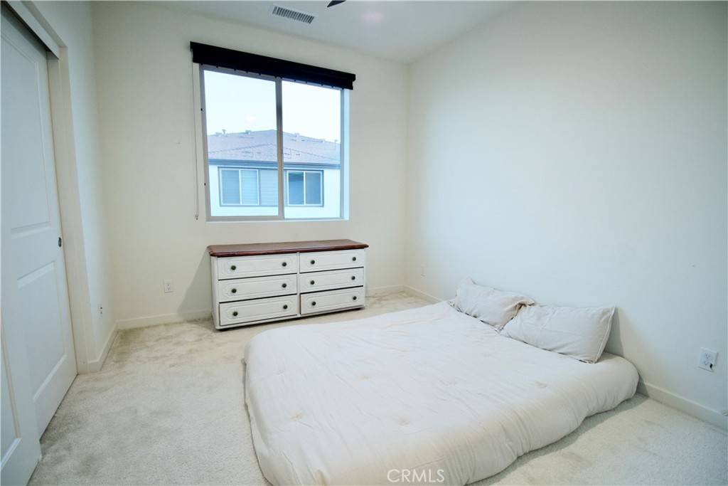 Placentia, CA 92870,1567 Lima Way #4