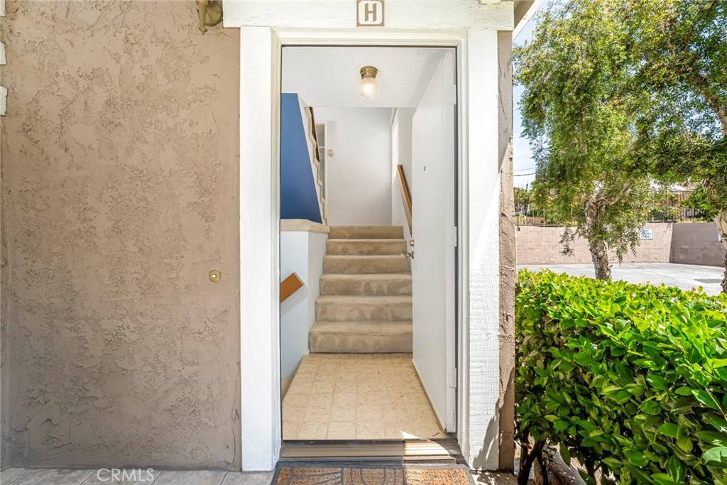 La Habra, CA 90631,917 W Imperial #64