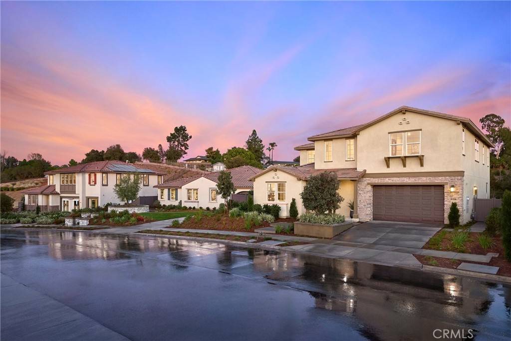 Escondido, CA 92029,1351 Amanda Glen S