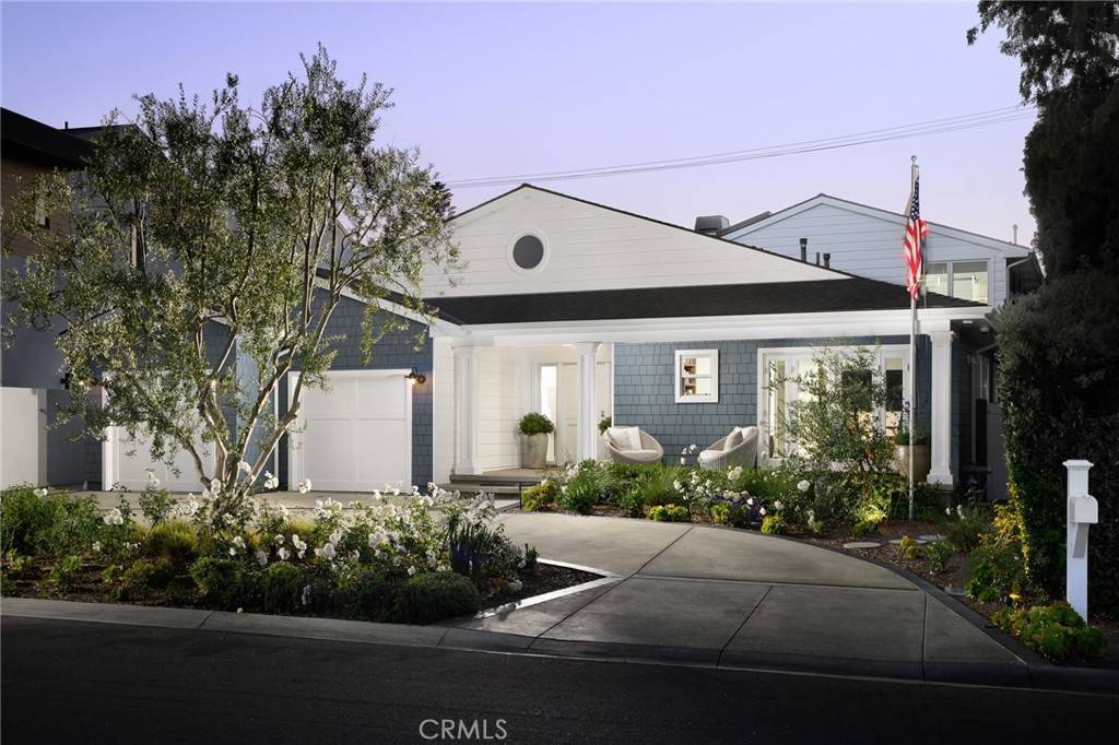 Newport Beach, CA 92663,519 Signal RD