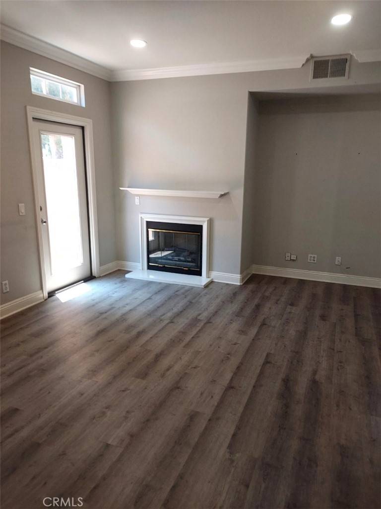 Irvine, CA 92602,53 Bradford